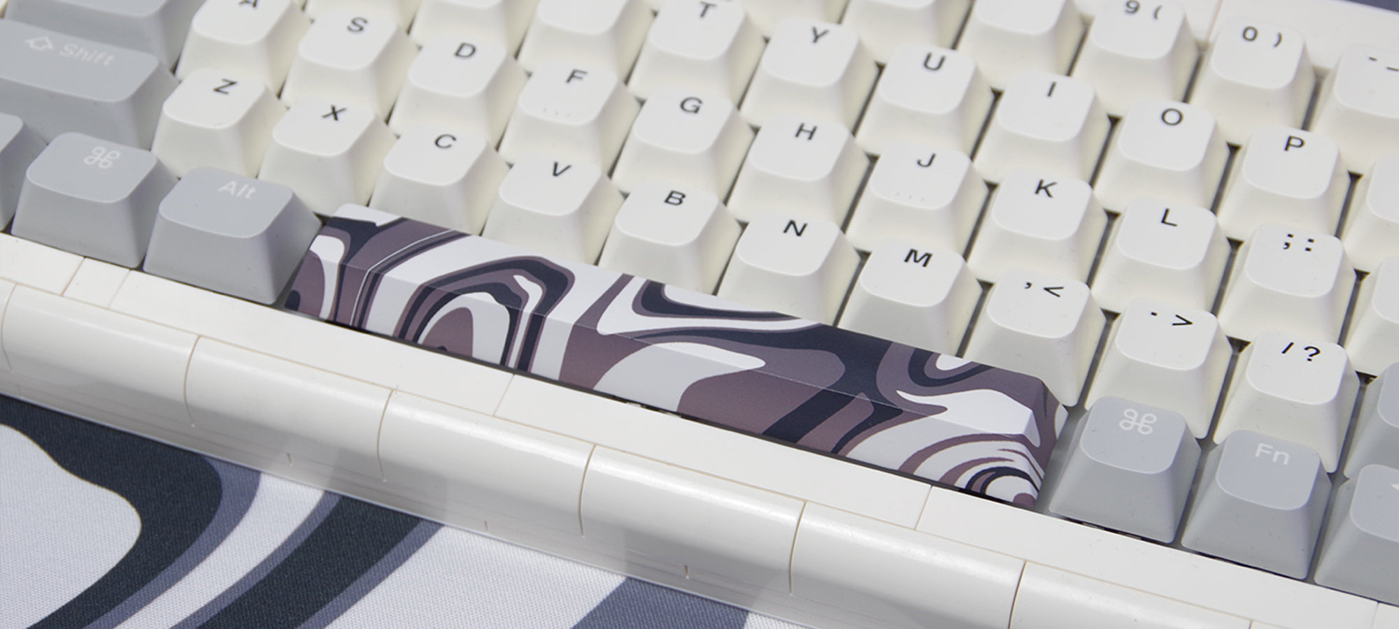 Black and White liquified spacebar