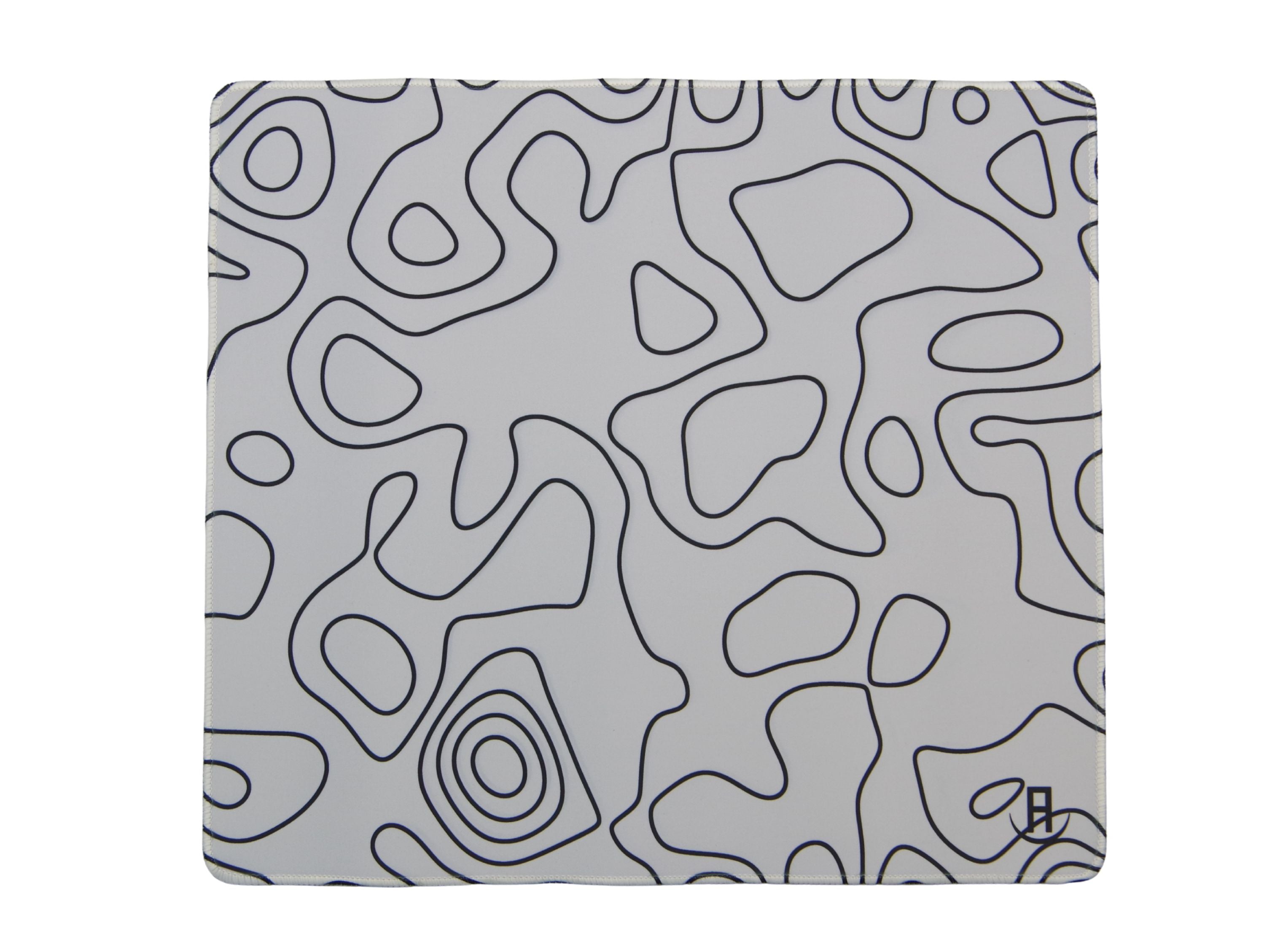 White topo gaming mouse pad that's water proof and is premium